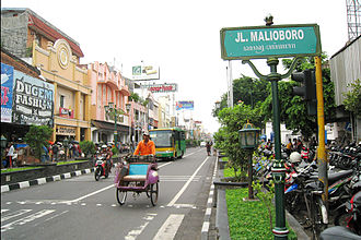 Suasana asli Jalan Malioboro Yogyakarta